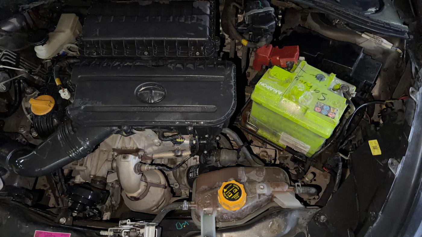 2023 Tata TIGOR XZ PLUS CNG, CNG, Manual, 1,15,173 km, Engine View - Left