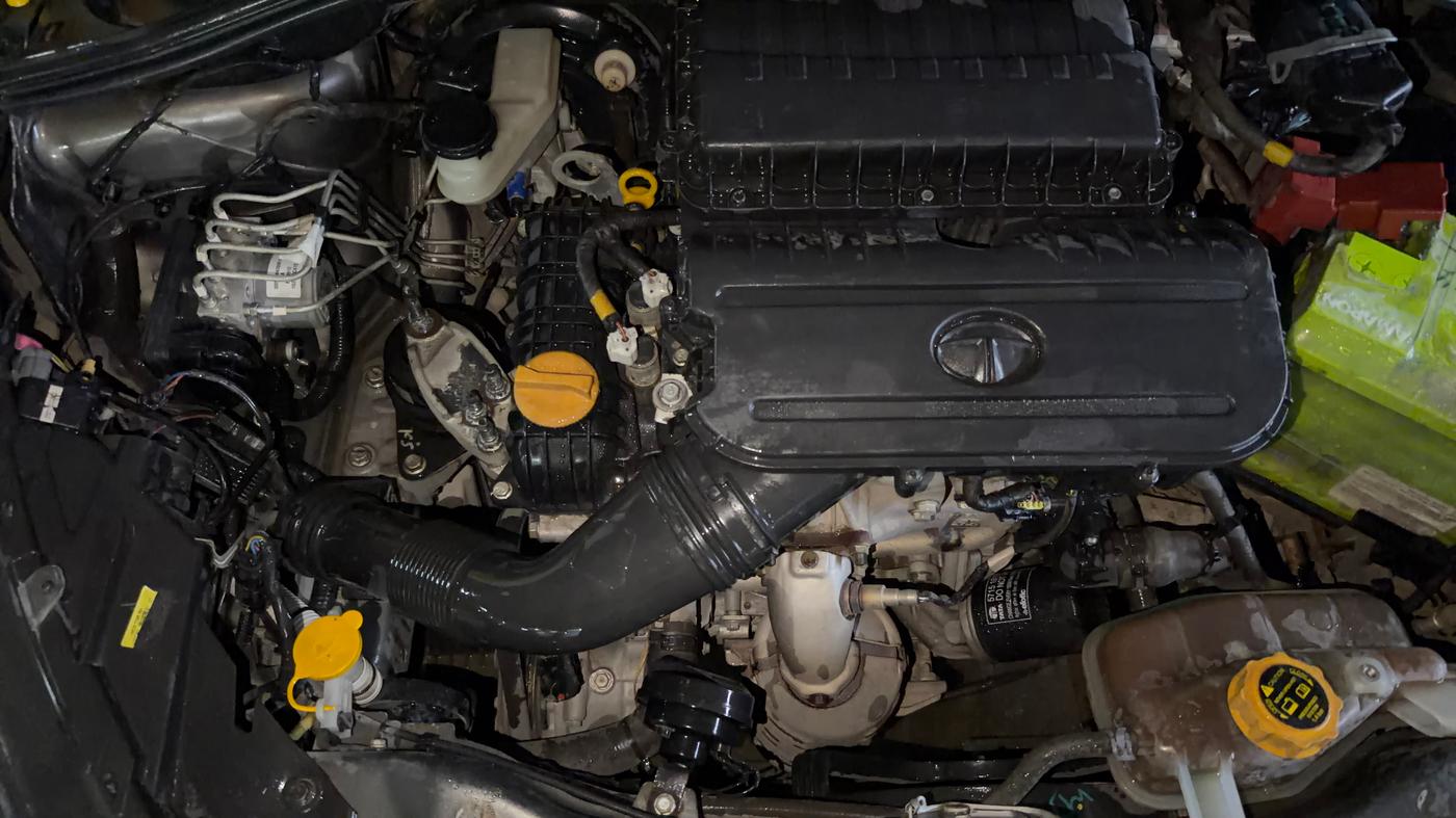 2023 Tata TIGOR XZ PLUS CNG, CNG, Manual, 1,15,173 km, Engine View - Right