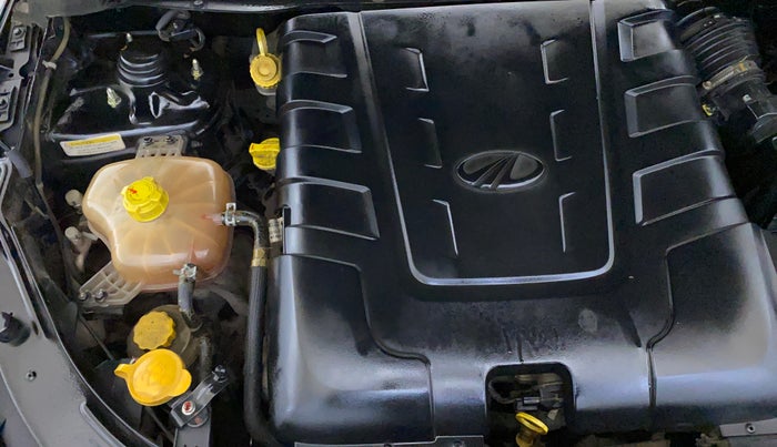 2021 Mahindra XUV500 W9 AT, Diesel, Automatic, 67,343 km, Engine View - Right