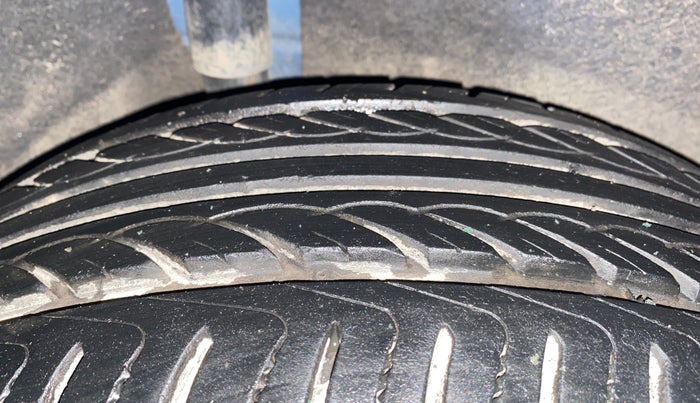 2020 Ford Ecosport TITANIUM 1.5L DIESEL, Diesel, Manual, 43,280 km, Right Rear Tyre Tread