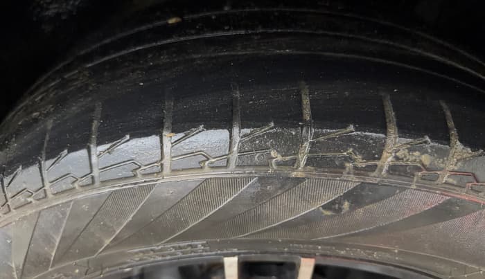 2019 Tata NEXON XMA PETROL, CNG, Automatic, 97,713 km, Left Rear Tyre Tread