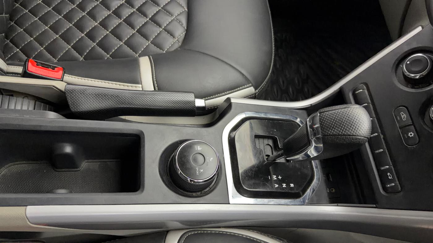 2019 Tata NEXON XMA PETROL, CNG, Automatic, 97,713 km, Gear Lever