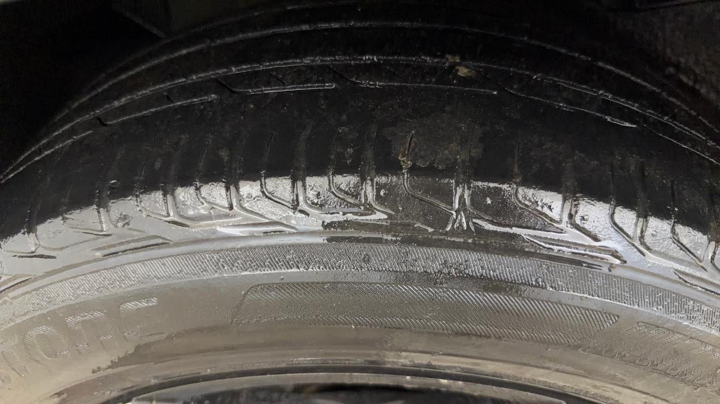 2019 Tata NEXON XMA PETROL, CNG, Automatic, 97,713 km, Right Rear Tyre Tread