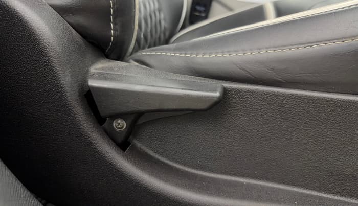 2019 Tata NEXON XMA PETROL, CNG, Automatic, 97,713 km, Driver Side Adjustment Panel