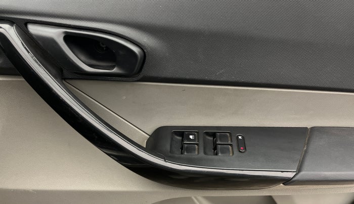 2019 Tata Tiago XZ PETROL, Petrol, Manual, 82,748 km, Driver Side Door Panels Control