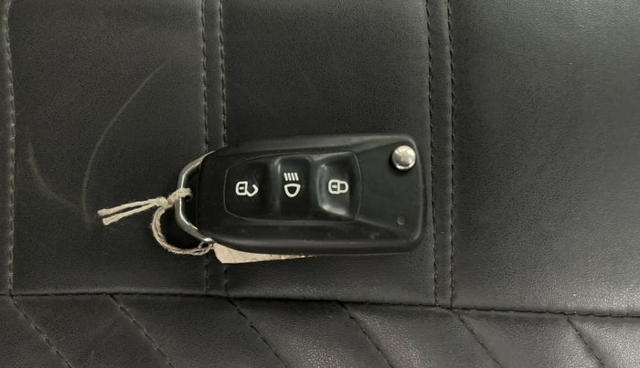 2019 Tata Tiago XZ PETROL, Petrol, Manual, 82,748 km, Key Close Up