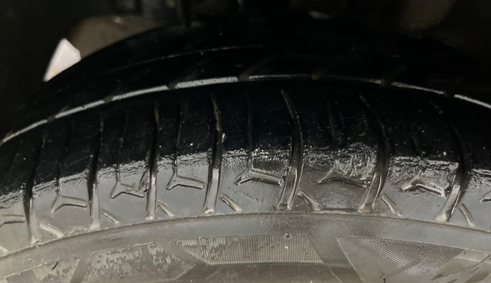2019 Tata Tiago XZ PETROL, Petrol, Manual, 82,748 km, Left Front Tyre Tread
