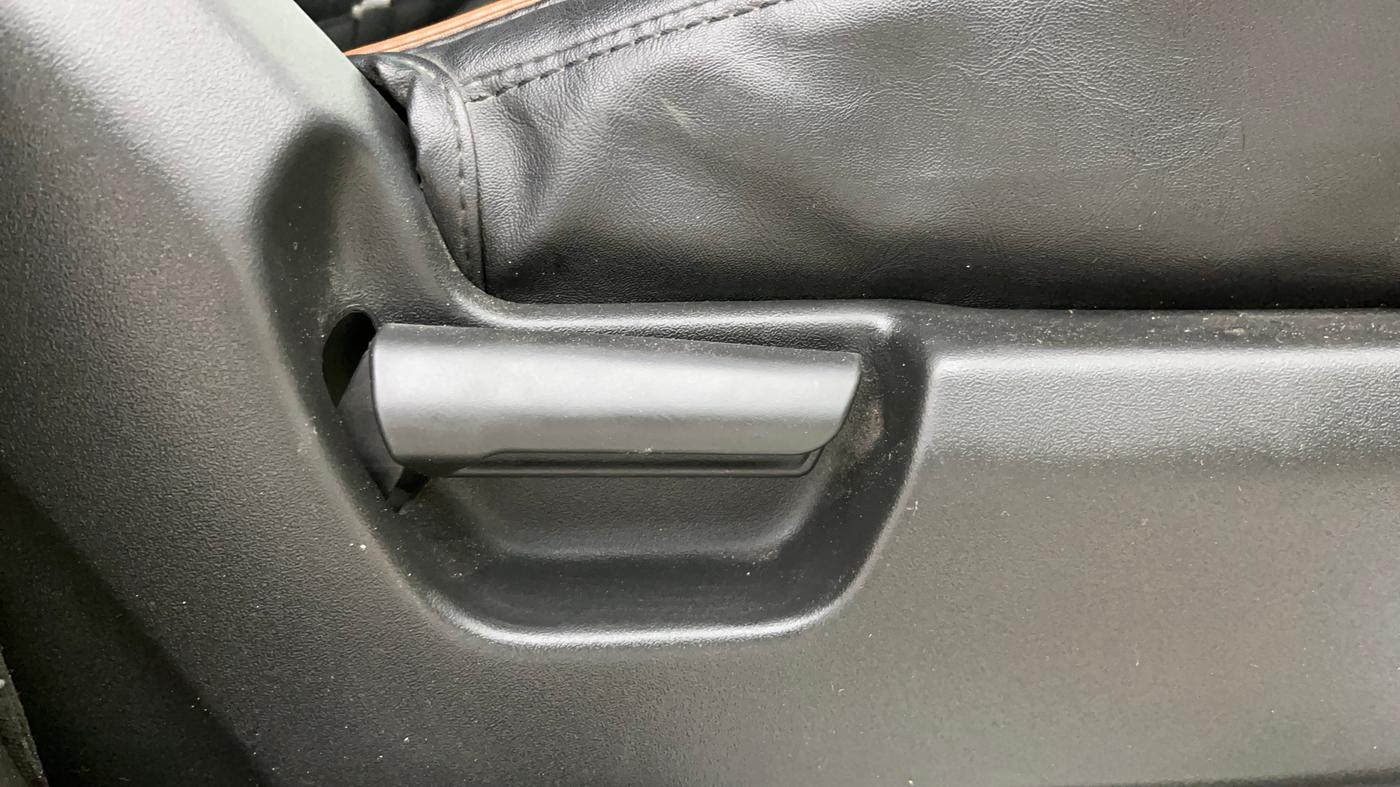 2025 Maruti JIMNY ALPHA ALL GRIP PRO AT, Petrol, Automatic, 2,589 km, Driver Side Adjustment Panel