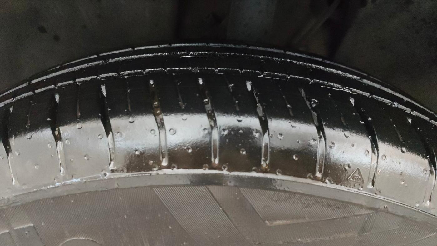 2023 Tata PUNCH PURE MT, Petrol, Manual, 9,111 km, Left Front Tyre Tread
