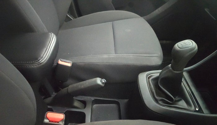 2023 Tata PUNCH PURE MT, Petrol, Manual, 9,111 km, Gear Lever