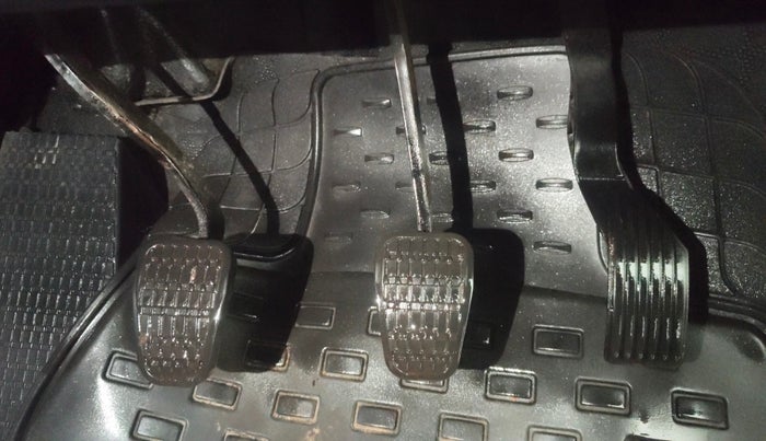 2023 Tata PUNCH PURE MT, Petrol, Manual, 9,111 km, Pedals