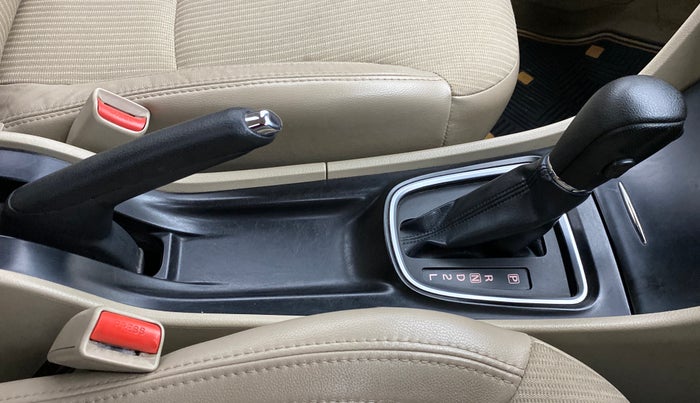 2017 Maruti Ciaz ZETA 1.4 VVT AMT, Petrol, Automatic, 59,206 km, Gear Lever
