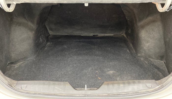 2017 Maruti Ciaz ZETA 1.4 VVT AMT, Petrol, Automatic, 59,206 km, Boot Inside