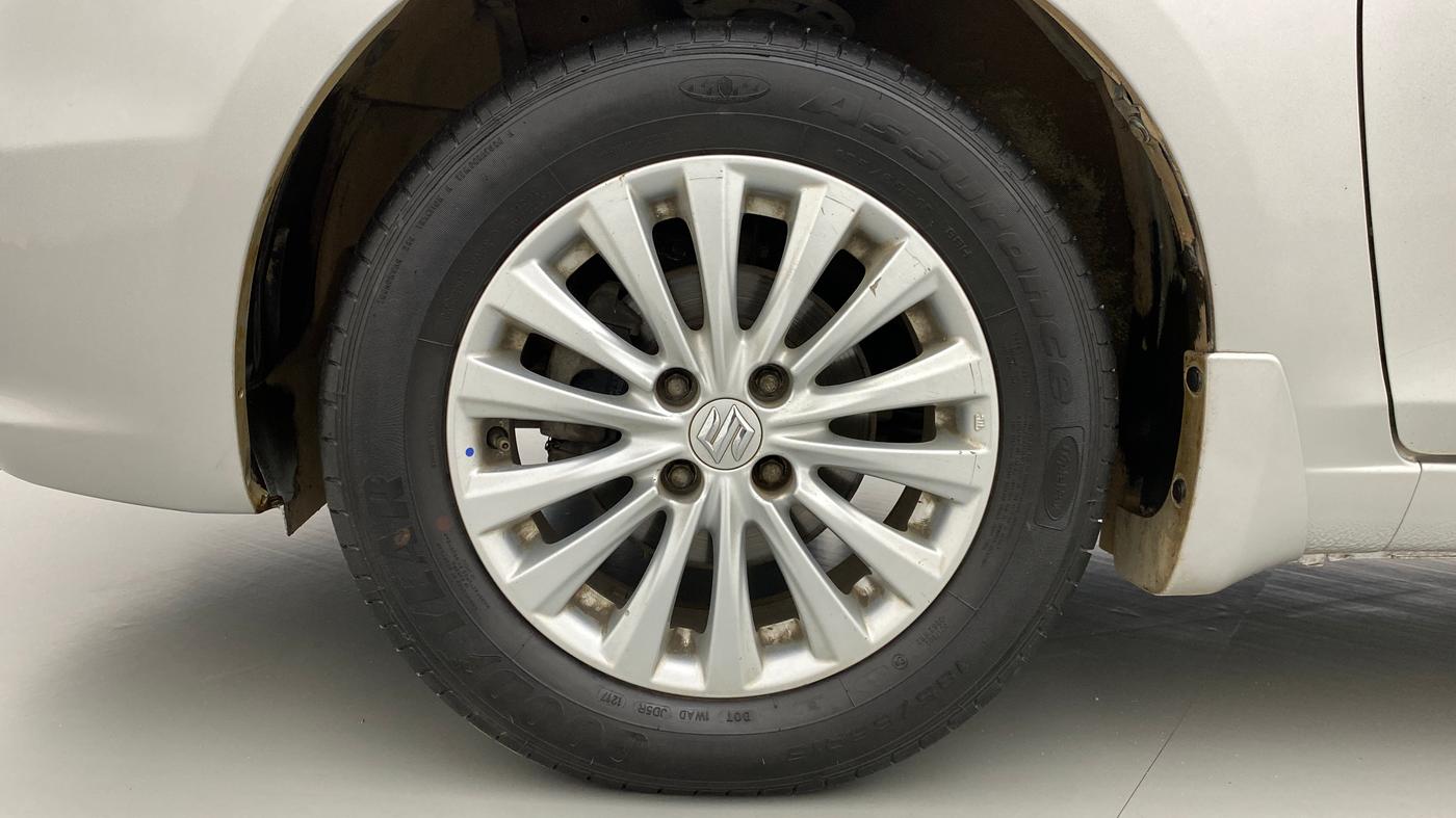 2017 Maruti Ciaz ZETA 1.4 VVT AMT, Petrol, Automatic, 59,206 km, Left Front Wheel