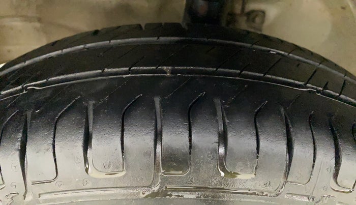 2012 Maruti Wagon R 1.0 LXI, Petrol, Manual, 45,309 km, Left Front Tyre Tread