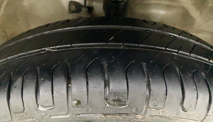 2012 Maruti Wagon R 1.0 LXI, Petrol, Manual, 45,309 km, Right Front Tyre Tread