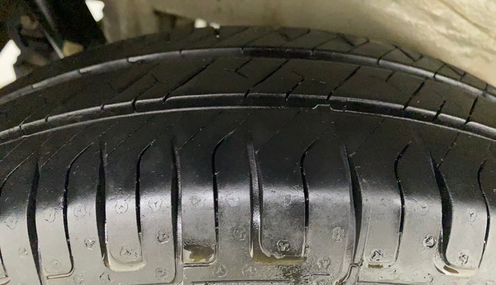 2012 Maruti Wagon R 1.0 LXI, Petrol, Manual, 45,309 km, Right Rear Tyre Tread