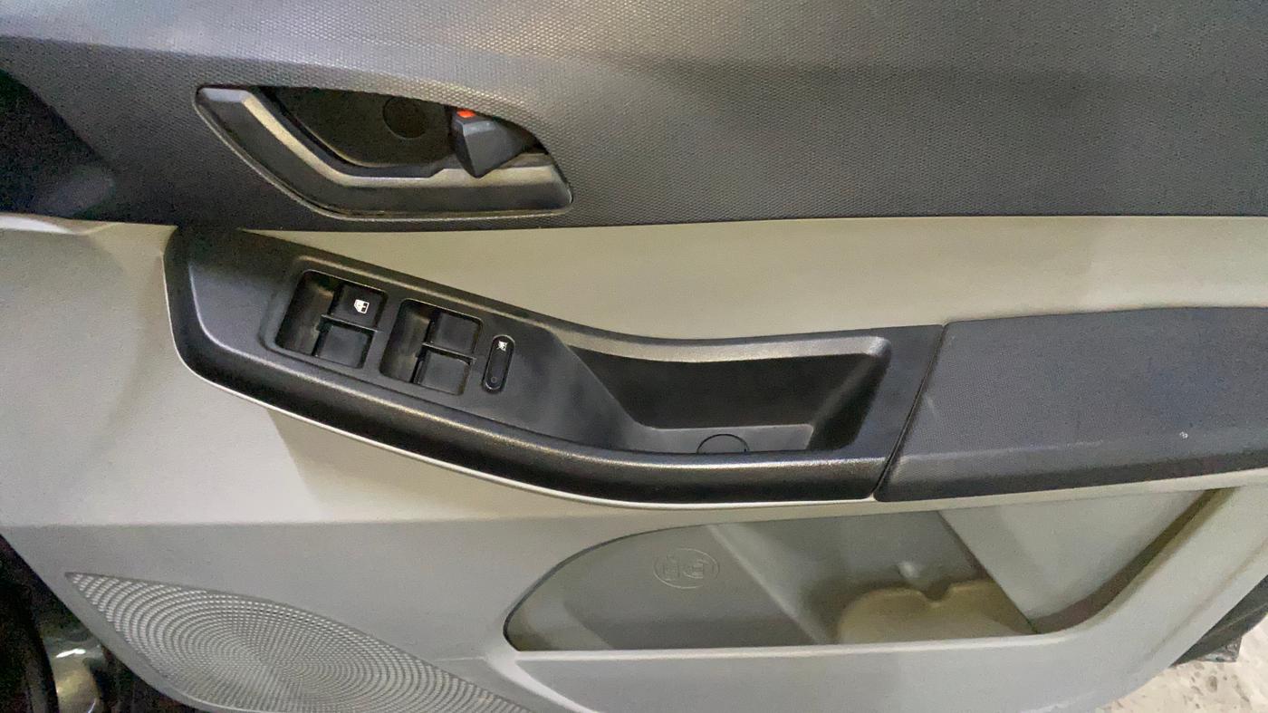 2022 Tata Tiago XT RHYTHM PETROL, Petrol, Manual, 14,740 km, Driver Side Door Panels Control