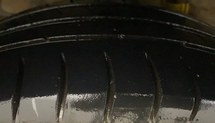 2020 Hyundai GRAND I10 NIOS SPORTZ AMT 1.2 KAPPA VTVT, Petrol, Automatic, 41,712 km, Right Rear Tyre Tread