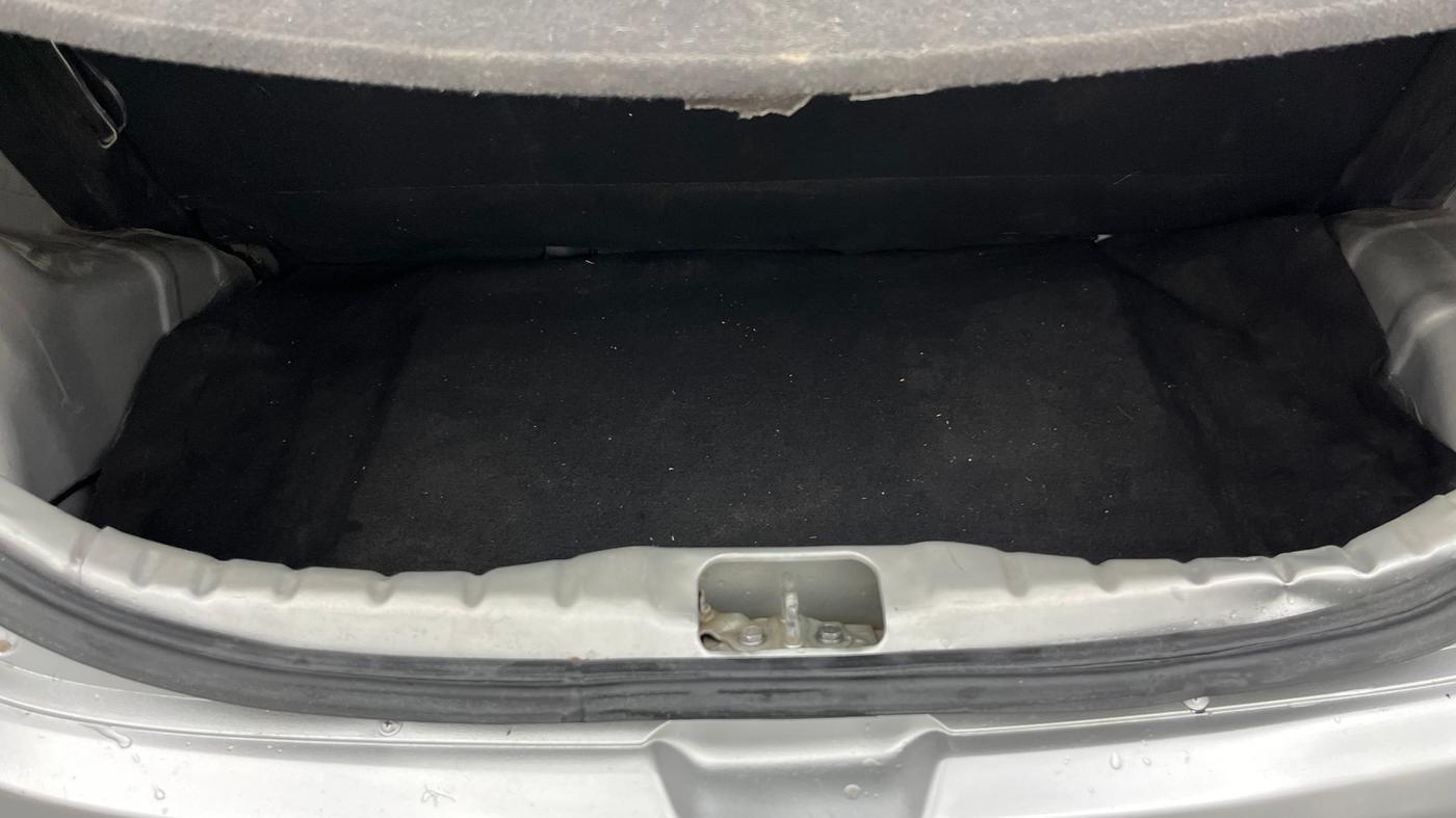 2015 Hyundai Eon D-LITE+, Petrol, Manual, 35,263 km, Boot Inside