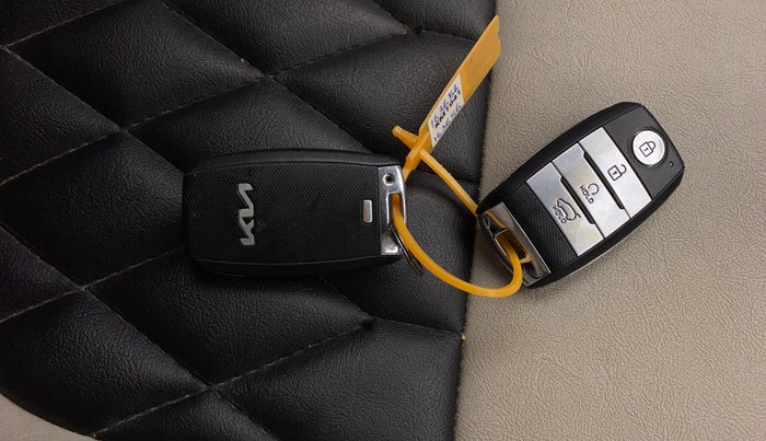 2022 KIA SONET HTX ANNIVERSARY EDITION 1.0 IMT, Petrol, Manual, 41,805 km, Key Close Up