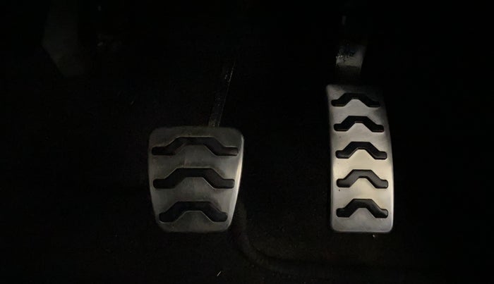 2021 Hyundai NEW I20 SPORTZ 1.0T GDI IMT, Petrol, Manual, 35,299 km, Pedals