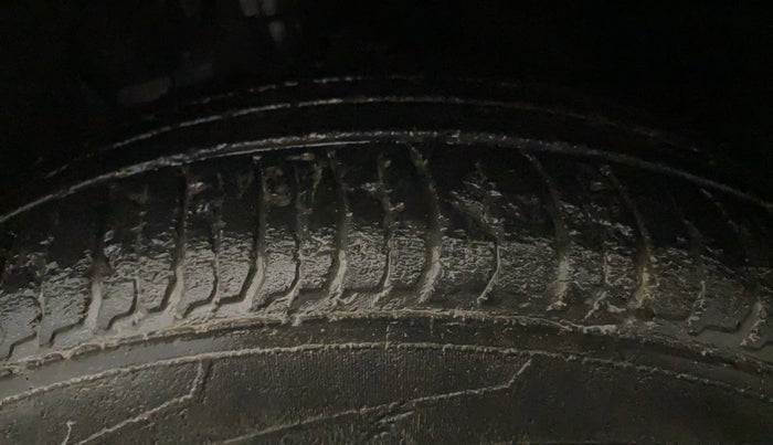 2021 Hyundai NEW I20 SPORTZ 1.0T GDI IMT, Petrol, Manual, 35,299 km, Left Front Tyre Tread