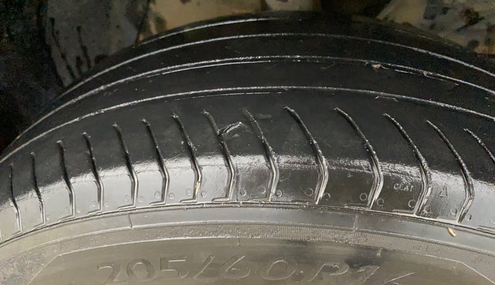 2021 Maruti Vitara Brezza VXI, Petrol, Manual, 52,412 km, Right Front Tyre Tread