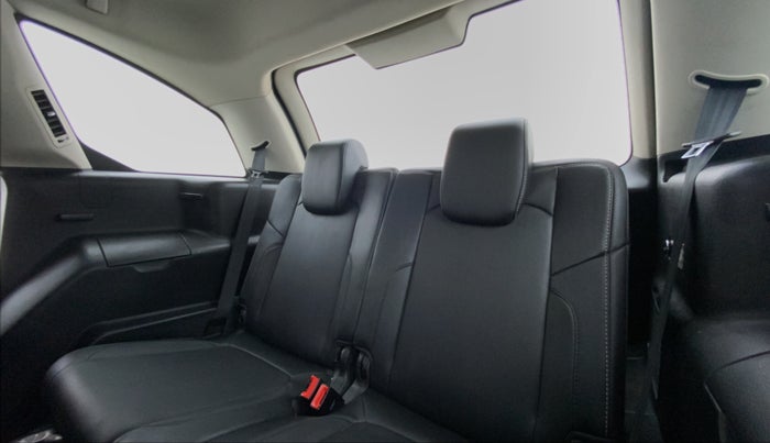 2017 Tata Hexa Varicor 400 XTA, Diesel, Automatic, 1,20,337 km, Third Seat Row