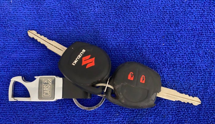 2018 Maruti Swift VXI AMT, Petrol, Automatic, 41,110 km, Key Close Up