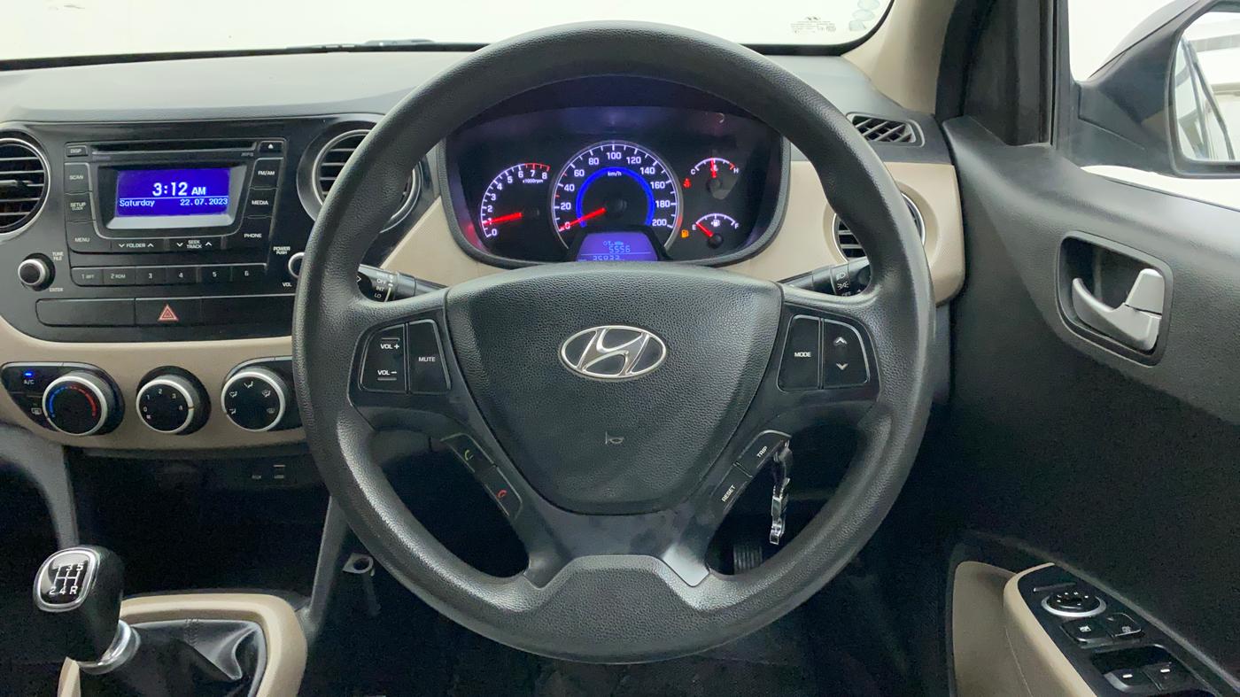 2015 Hyundai Grand i10 SPORTZ 1.2 KAPPA VTVT, Petrol, Manual, 35,933 km, Steering Wheel Close Up