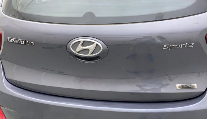 2015 Hyundai Grand i10 SPORTZ 1.2 KAPPA VTVT, Petrol, Manual, 35,933 km, Dicky (Boot door) - Slightly dented