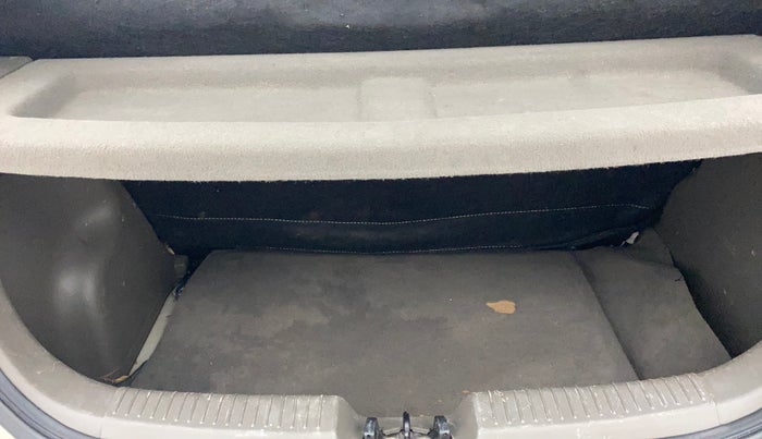 2013 Hyundai i10 MAGNA 1.2, Petrol, Manual, 57,551 km, Boot Inside