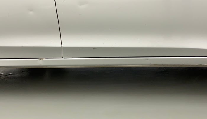 2016 Honda City 1.5L I-VTEC VX, Petrol, Manual, 48,704 km, Right running board - Slightly dented