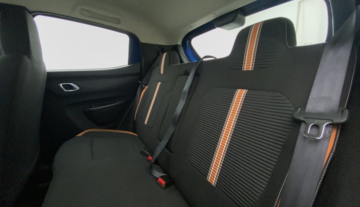 2020 Renault Kwid CLIMBER 1.0 AMT (O), Petrol, Automatic, 11,047 km, Right Side Rear Door Cabin