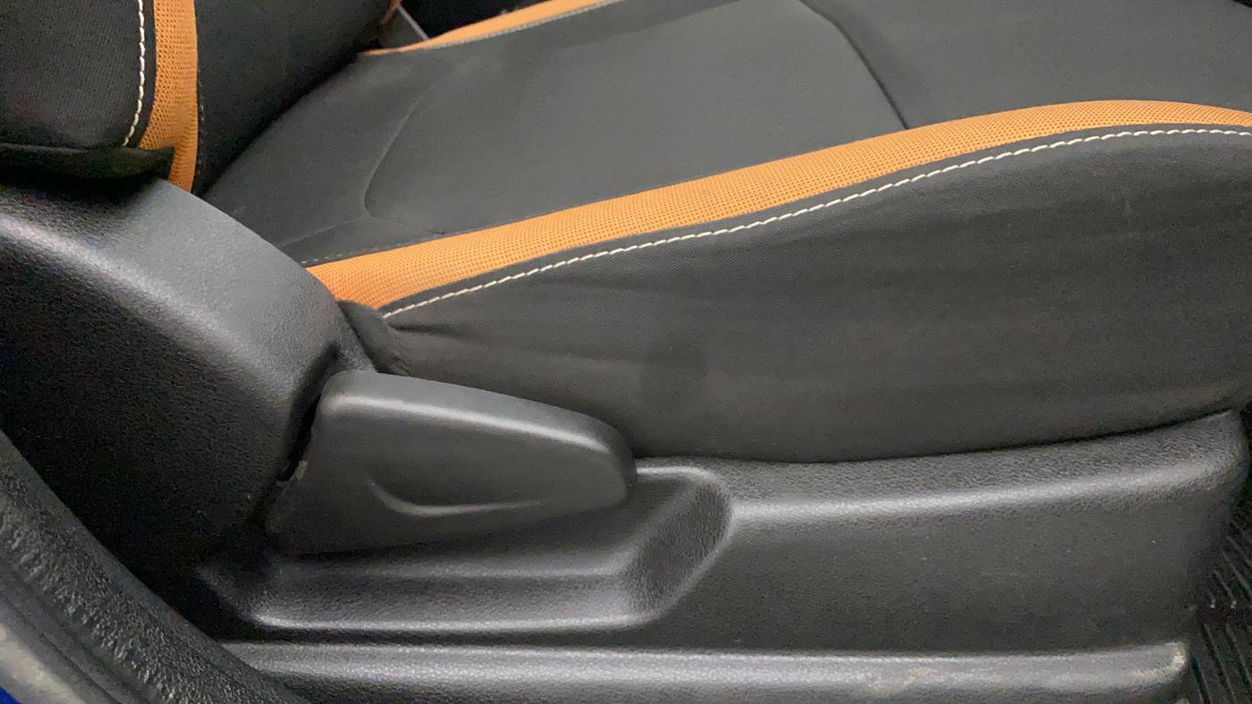 2020 Renault Kwid CLIMBER 1.0 AMT (O), Petrol, Automatic, 11,047 km, Driver Side Adjustment Panel