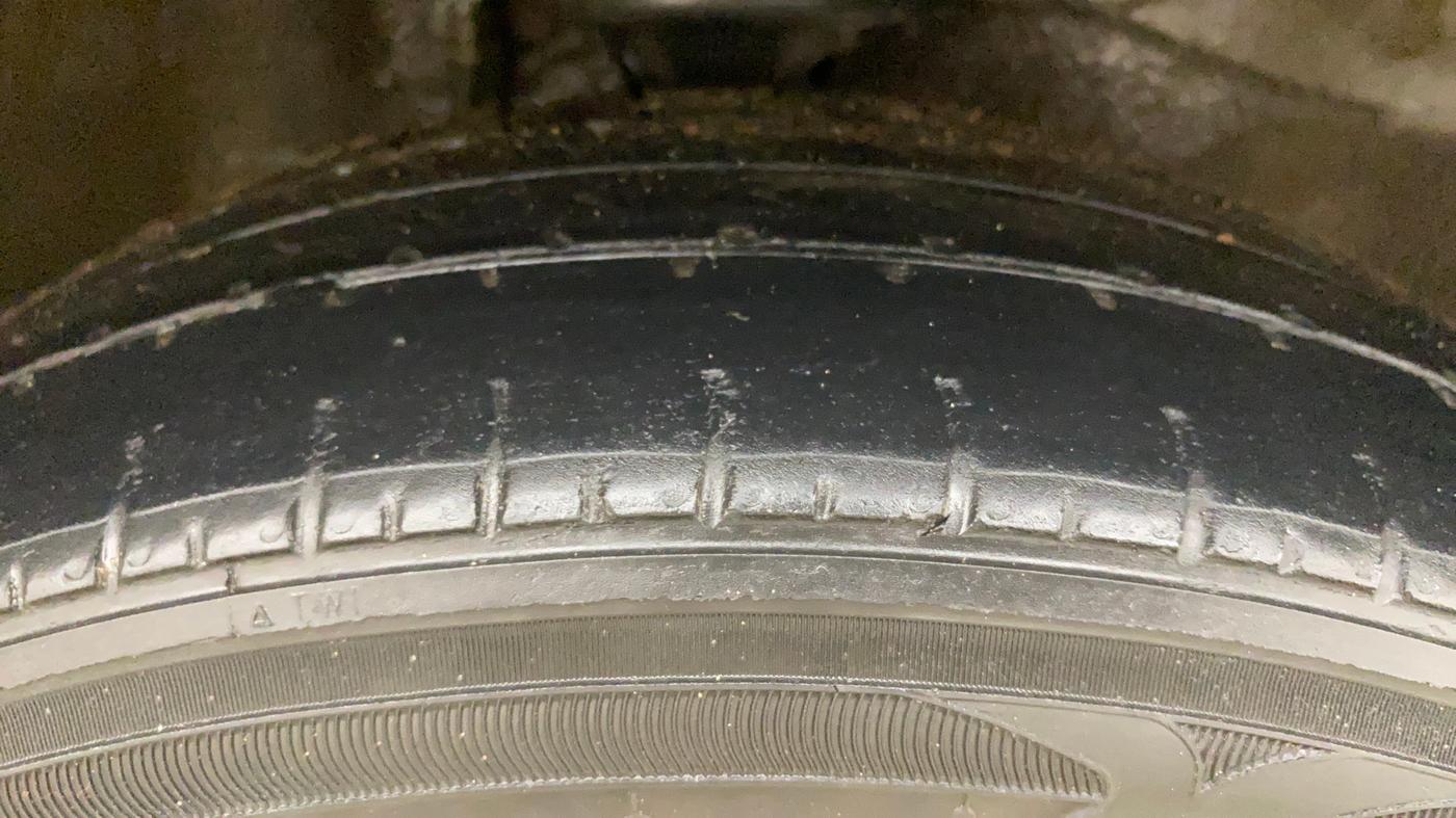2017 Maruti Alto K10 VXI (O) AMT, Petrol, Automatic, 51,129 km, Right Front Tyre Tread