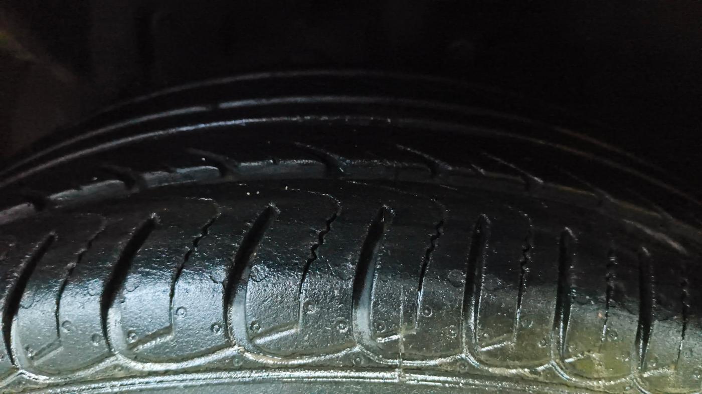 2013 Ford Ecosport TITANIUM 1.0L ECOBOOST (OPT), Petrol, Manual, 60,341 km, Left Front Tyre Tread