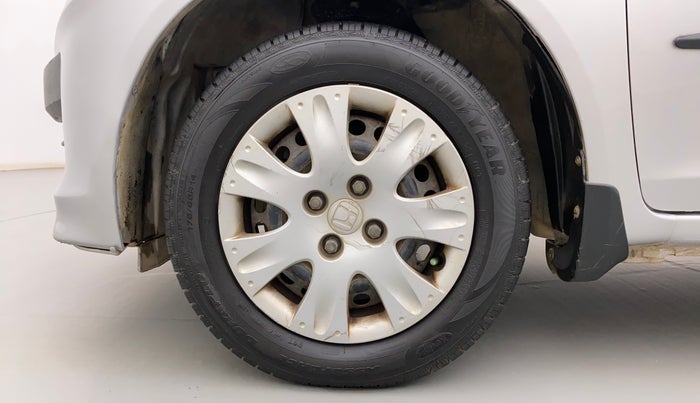 2013 Honda Brio S MT, Petrol, Manual, 82,800 km, Left Front Wheel