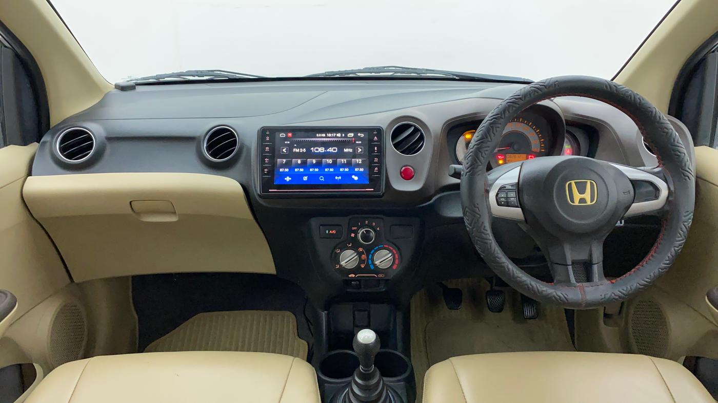 2013 Honda Brio S MT, CNG, Manual, 82,800 km, Dashboard