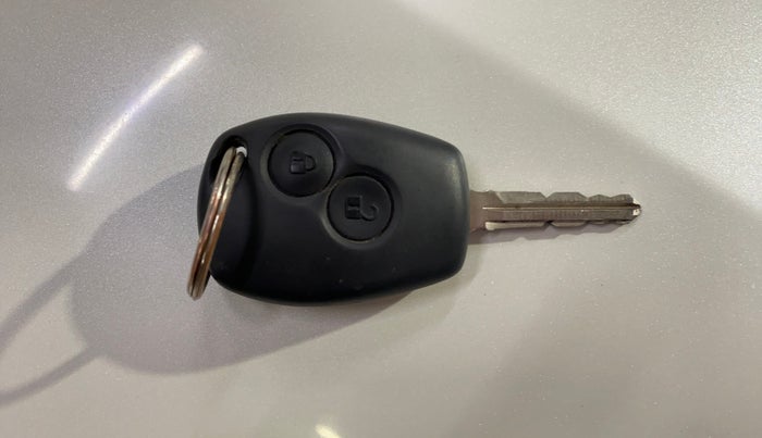 2021 Nissan Kicks XV 1.5, CNG, Manual, 60,491 km, Key Close Up