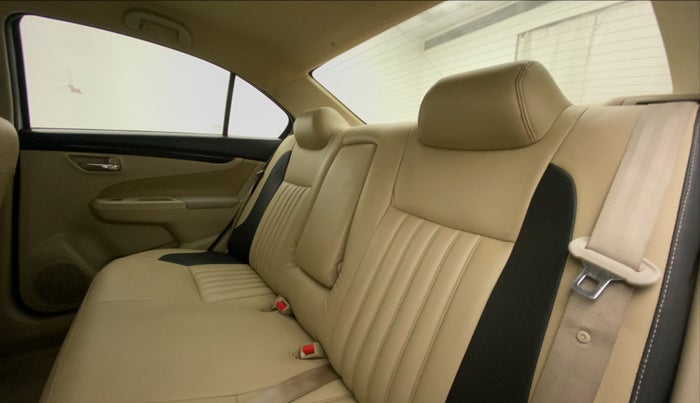 2015 Maruti Ciaz VXI, Petrol, Manual, 78,426 km, Right Side Rear Door Cabin
