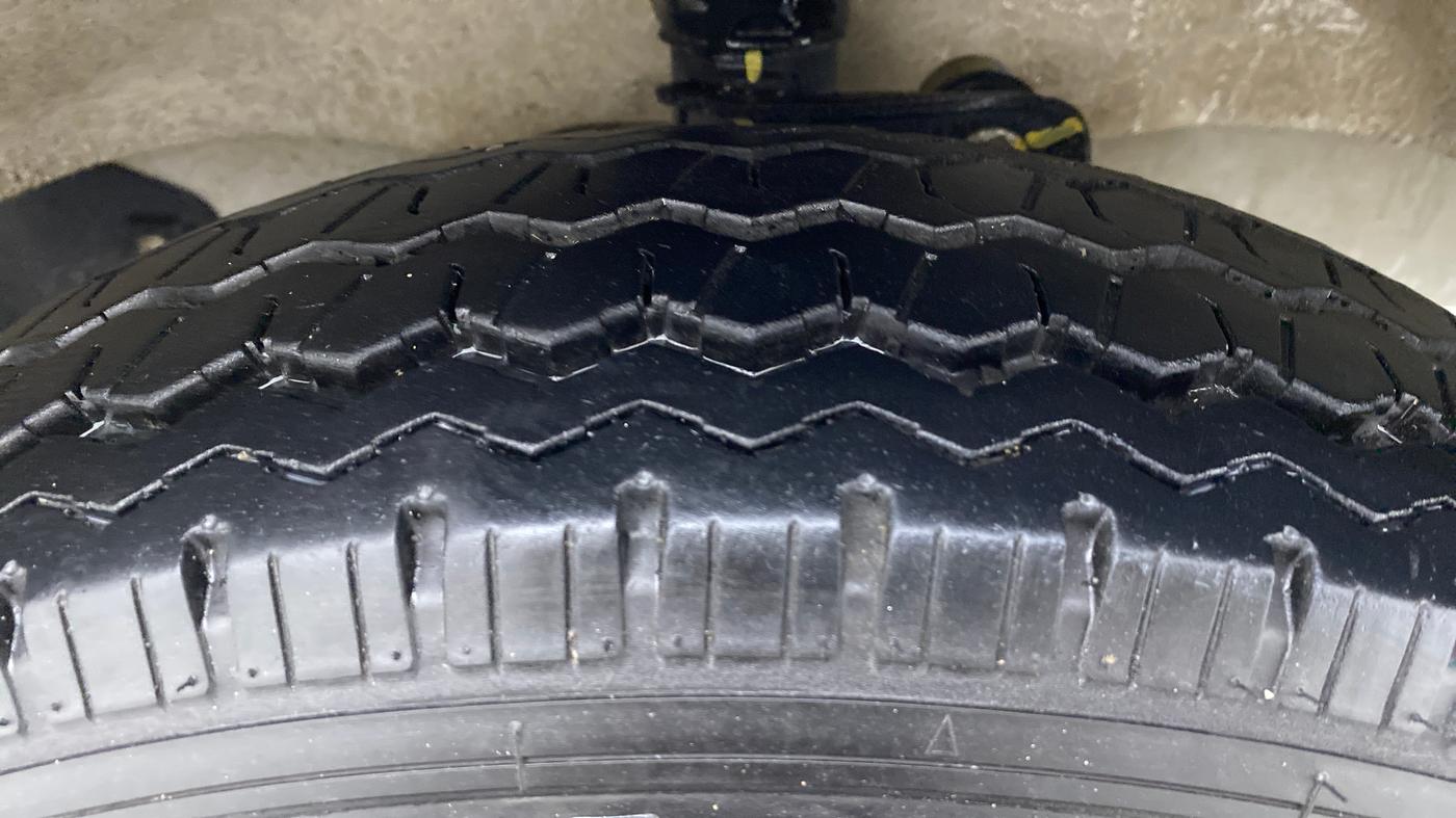 2021 Maruti Eeco 5 STR WITH AC PLUSHTR, Petrol, Manual, 7,797 km, Right Front Tyre Tread