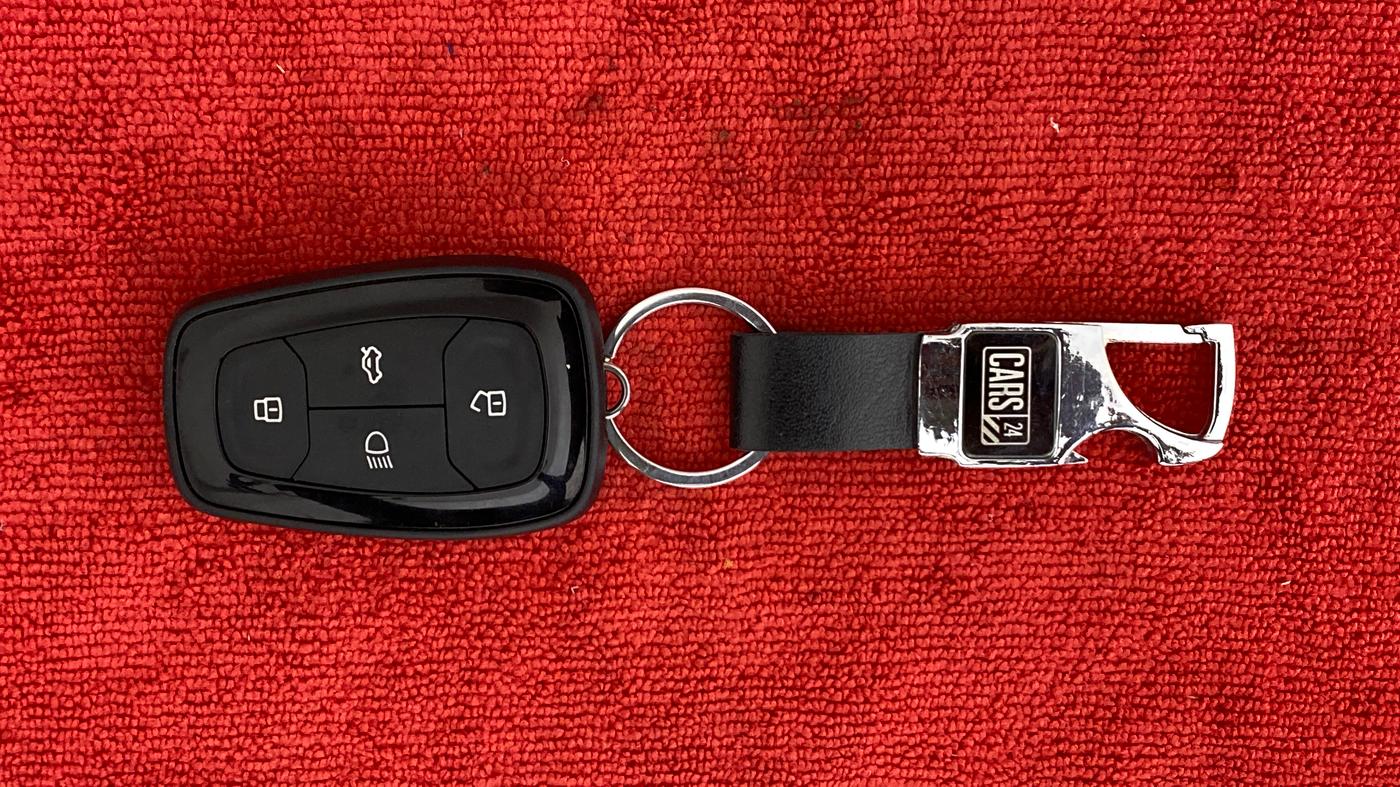 2022 Tata TIAGO NRG XZ MT, Petrol, Manual, 13,652 km, Key Close Up