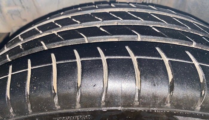 2019 Toyota YARIS G MT, Petrol, Manual, 78,683 km, Left Front Tyre Tread