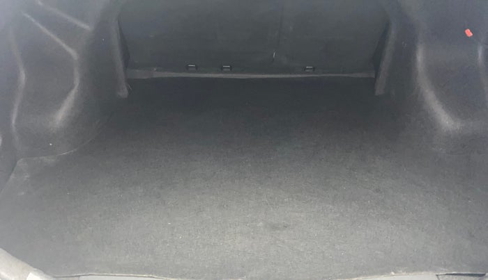 2019 Toyota YARIS G MT, Petrol, Manual, 78,683 km, Boot Inside