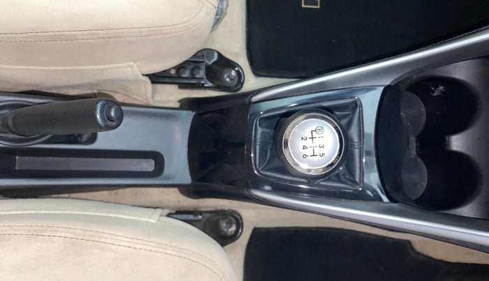 2019 Toyota YARIS G MT, Petrol, Manual, 78,683 km, Gear Lever