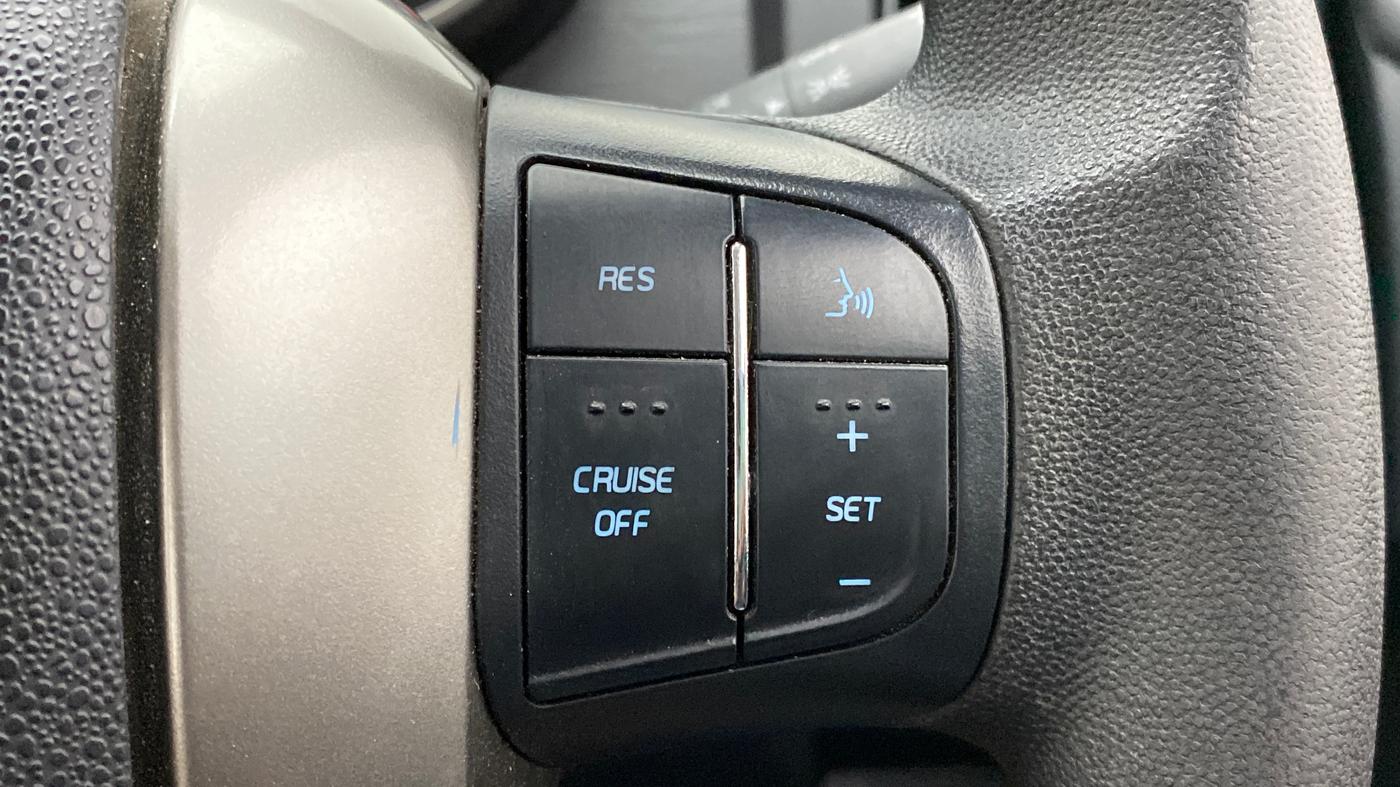 2020 Mahindra XUV500 W7 FWD, Diesel, Manual, 21,772 km, Adaptive Cruise Control