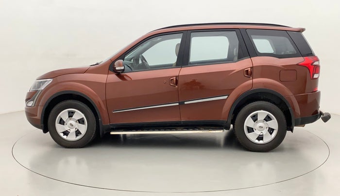 2020 Mahindra XUV500 W7 FWD, Diesel, Manual, 21,772 km, Left Side