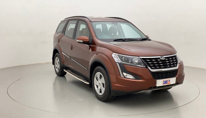 2020 Mahindra XUV500 W7 FWD, Diesel, Manual, 21,772 km, Right Front Diagonal